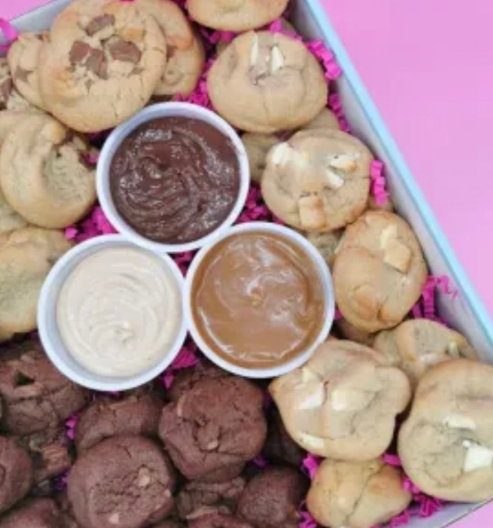 Dinky Dunker Cookie Share Box
